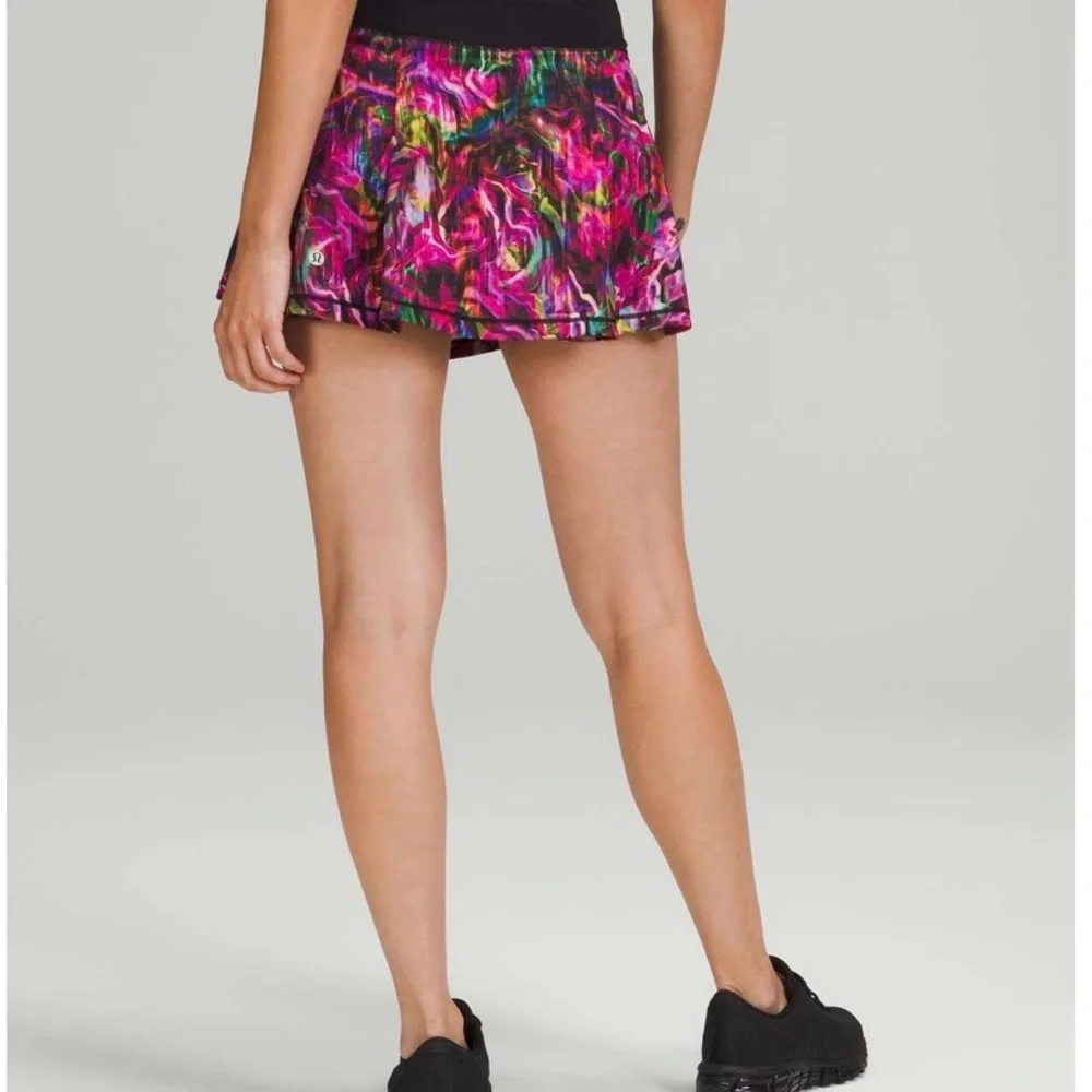Lululemon Pace Rival Mid Rise Skirt Hyper Flow Pink Multi / Black - Size 10